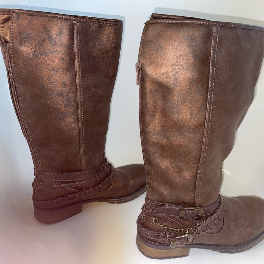Brown leather boots w/ zipper & rope around ankle